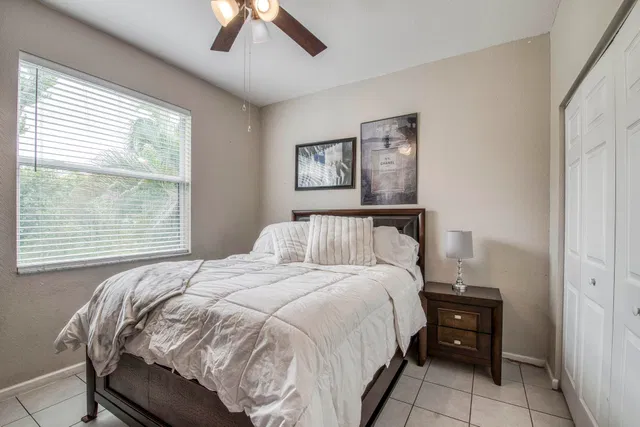 Residence photo 20