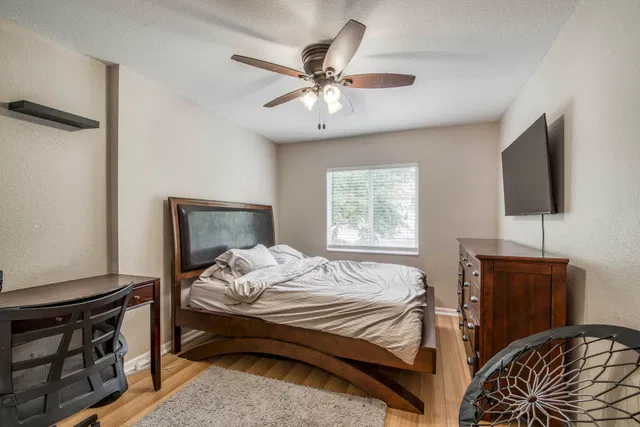 Residence photo 23