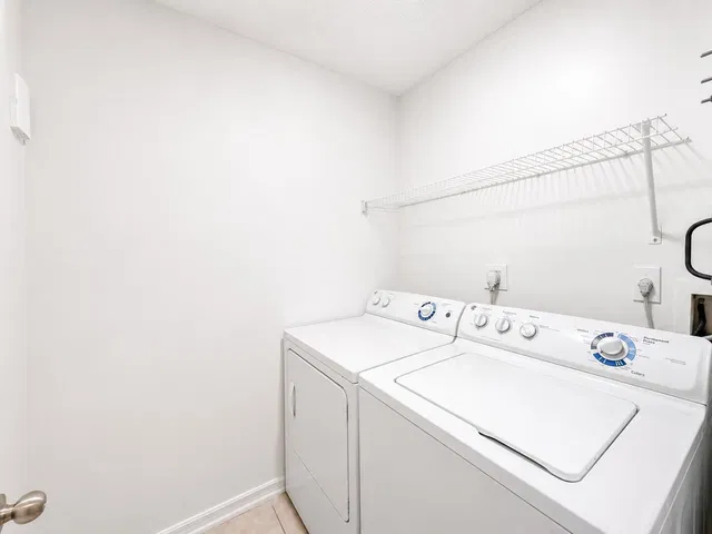  Unit 4302 photo 4