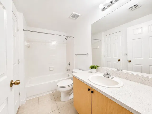  Unit 4302 photo 12