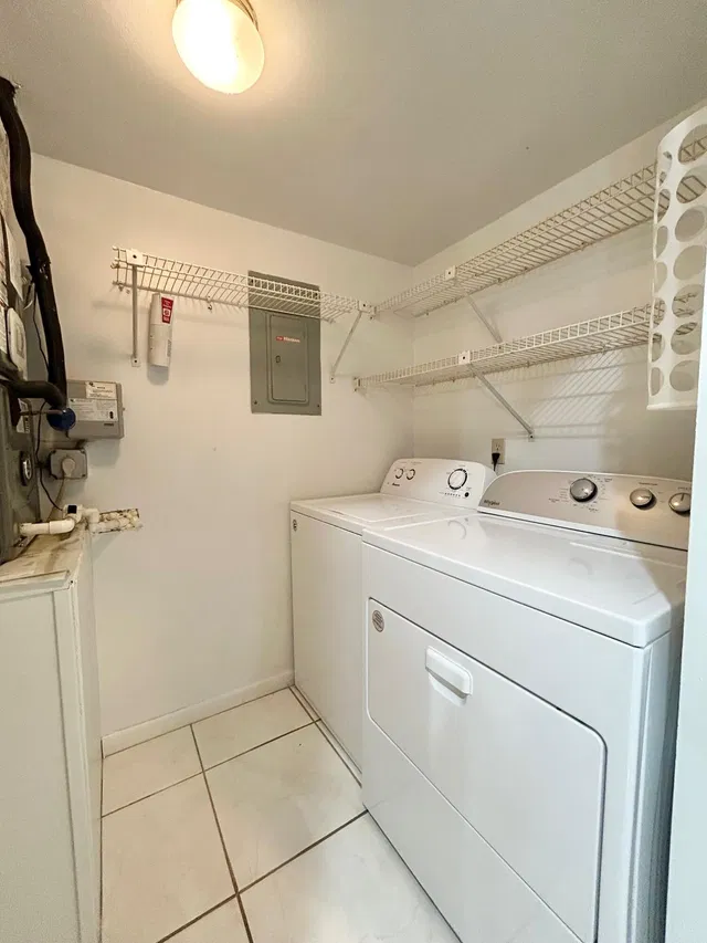  Unit C2 photo 11