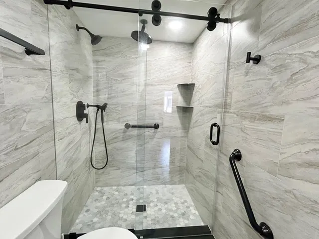  Unit C2 photo 18