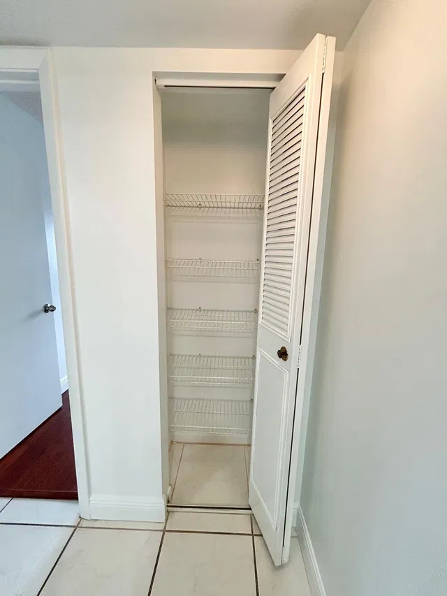  Unit C2 photo 21
