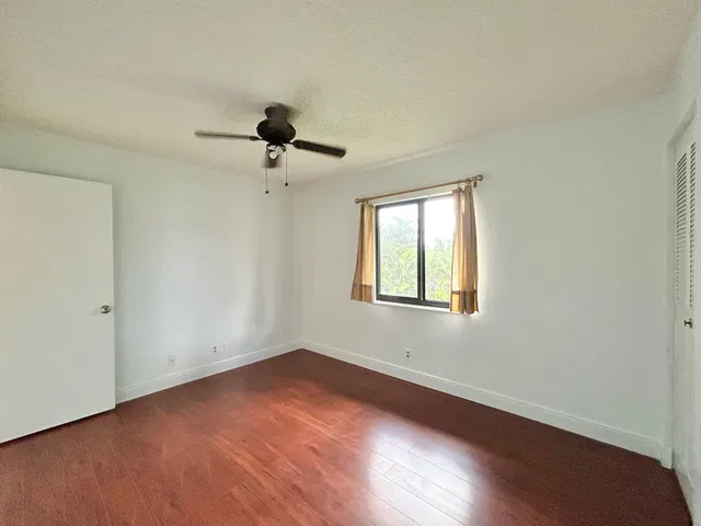  Unit C2 photo 24