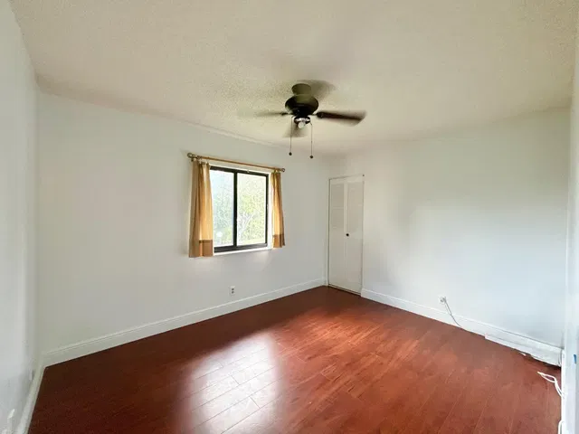  Unit C2 photo 27