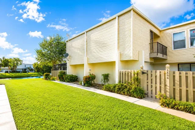  Residence photo 24