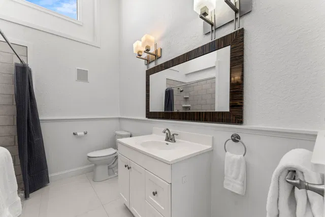 Unit 269 photo 17