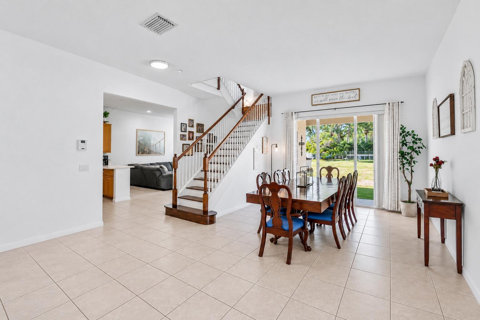 Residence photo 4