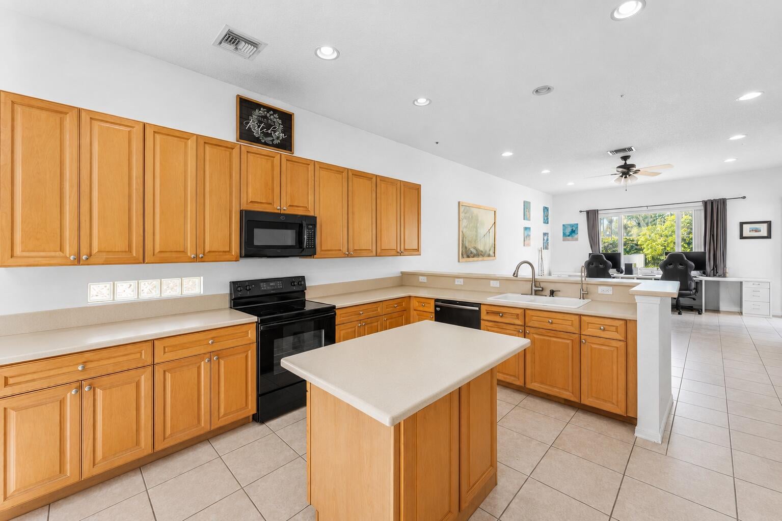 Residence photo 12