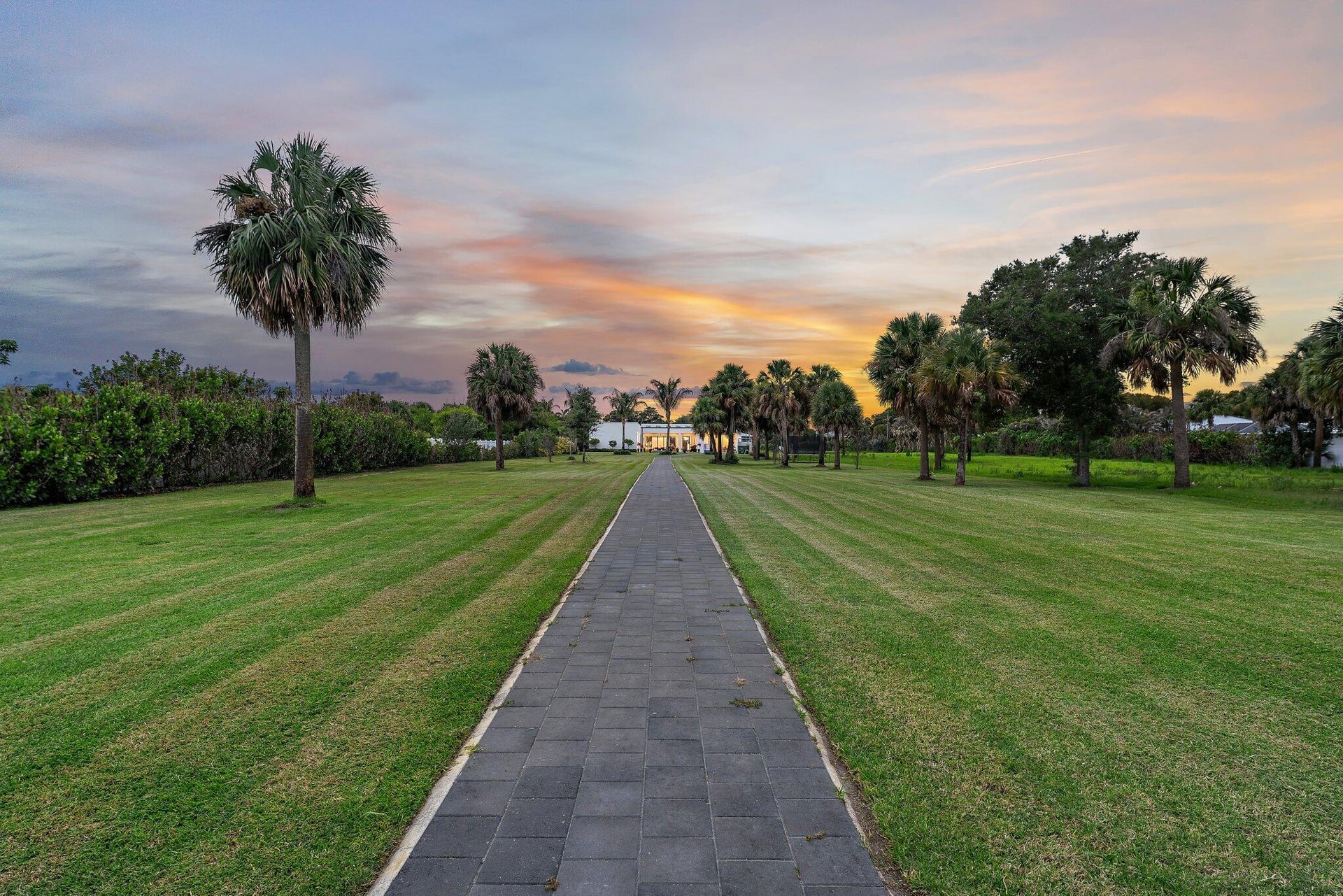  Residence photo 125