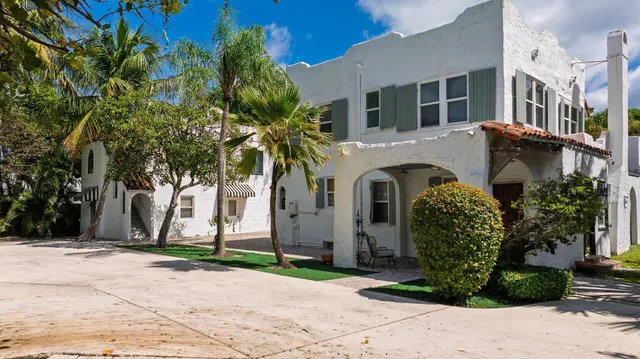 West Palm Beach Residence photo 2
