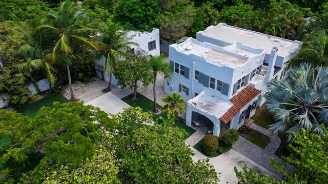 West Palm Beach Residence photo 12