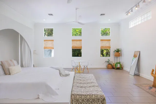 West Palm Beach Residence photo 18