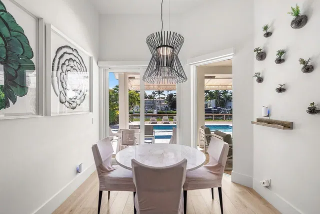 Admirals Cove Residence photo 26