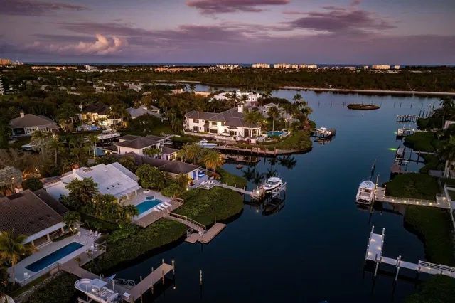 Admirals Cove Residence photo 69
