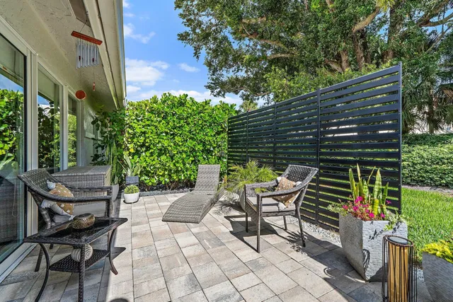 Monarch Country Club Residence photo 42