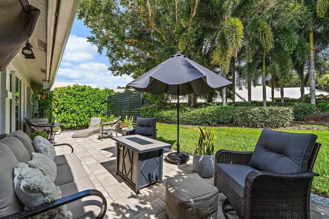 Monarch Country Club Residence photo 44
