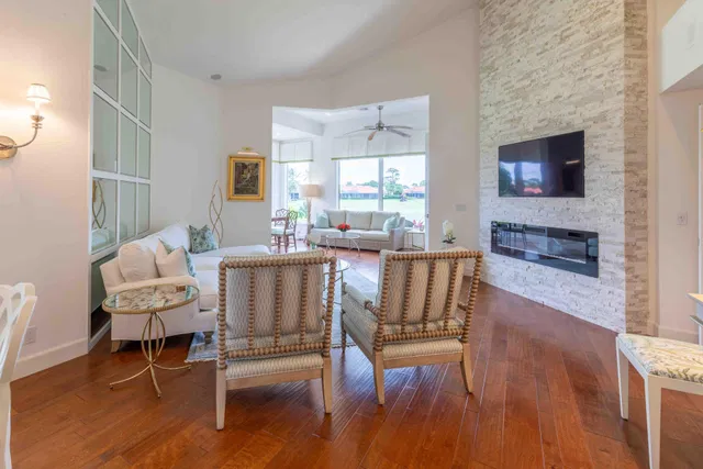 Harbour Ridge Residence photo 12