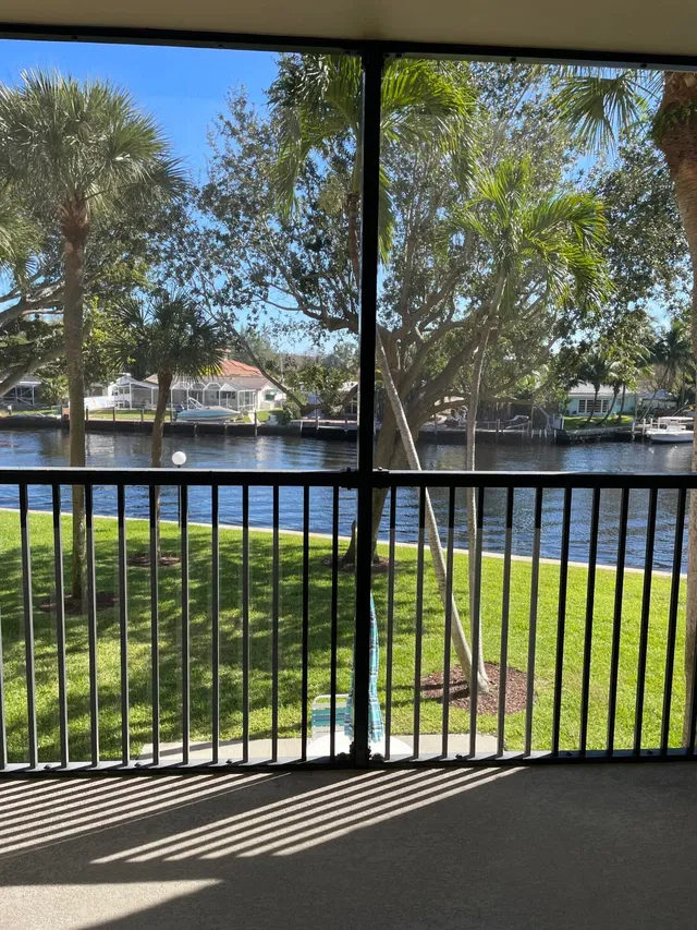 Boca Raton Unit 204 photo 3