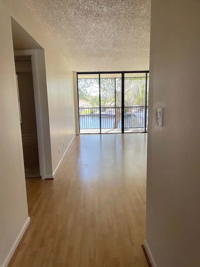 Boca Raton Unit 204 photo 5