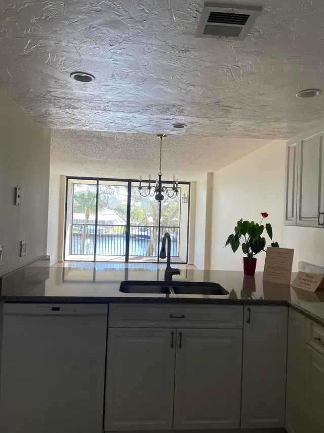 Boca Raton Unit 204 photo 7