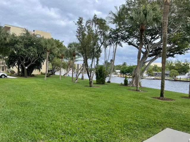 Boca Raton Unit 204 photo 16