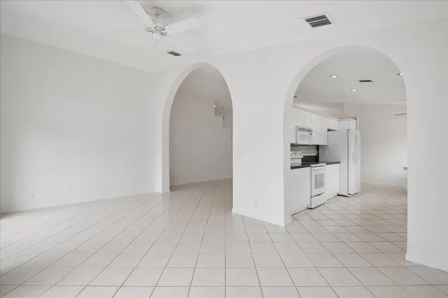 Residence photo 19
