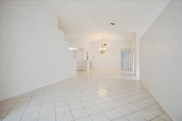 Residence photo 21