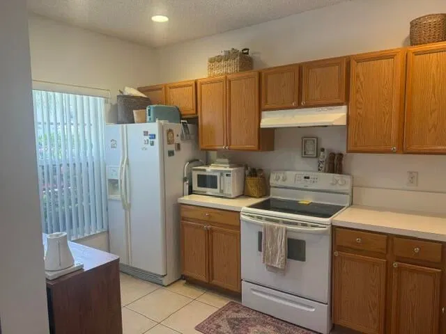 Residence photo 2