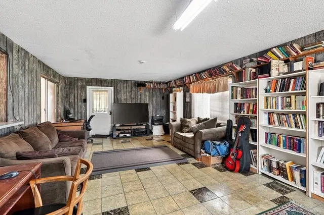 Residence photo 11