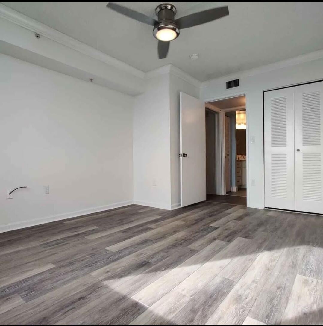 Unit 506 photo 6