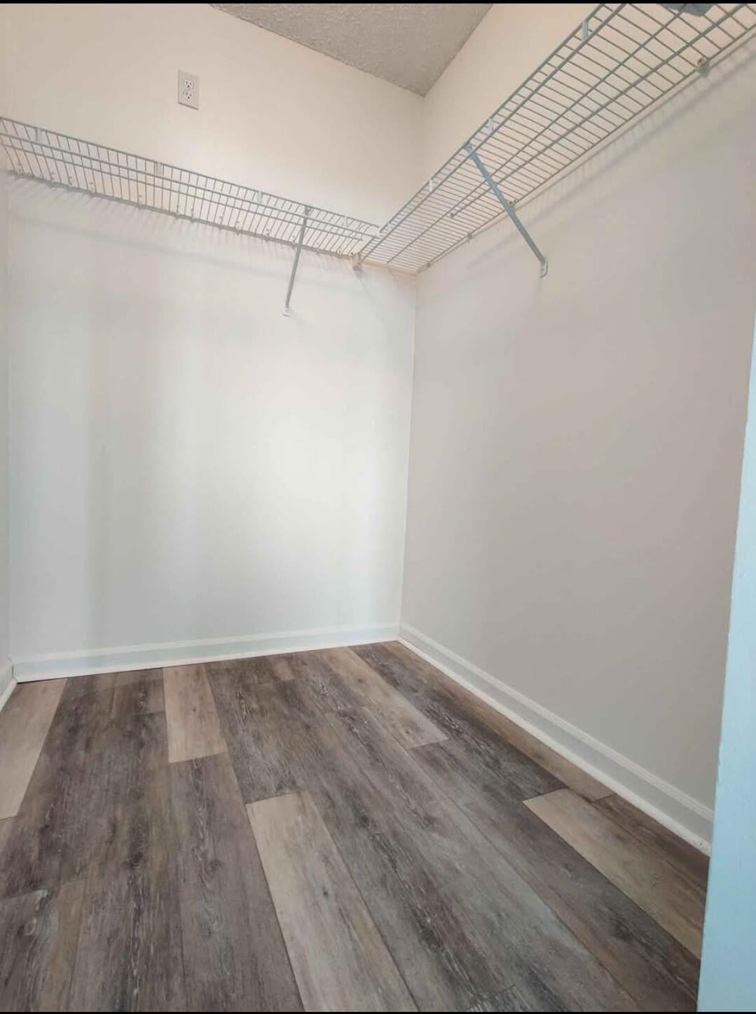 Unit 506 photo 14