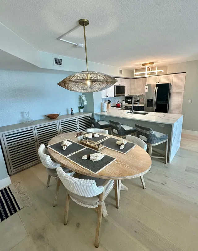  Unit 204 photo 4