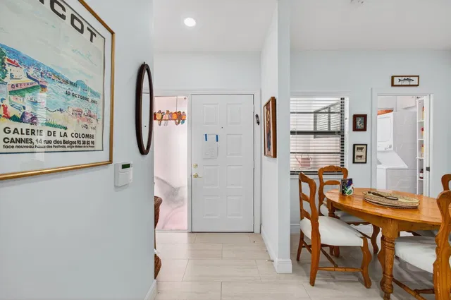 Residence photo 4