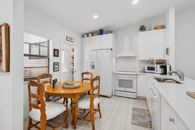 Residence photo 9