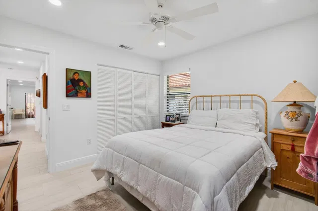 Residence photo 16
