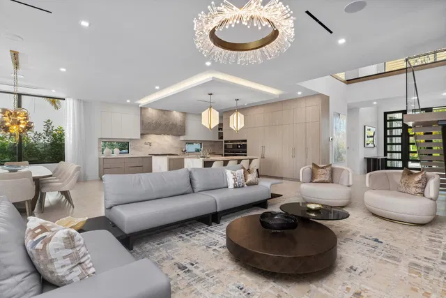 Royal Palm Yacht and Country Club Residence photo 5