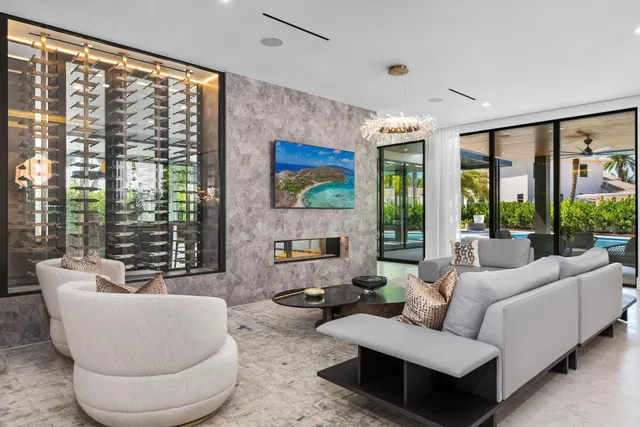 Royal Palm Yacht and Country Club Residence photo 6