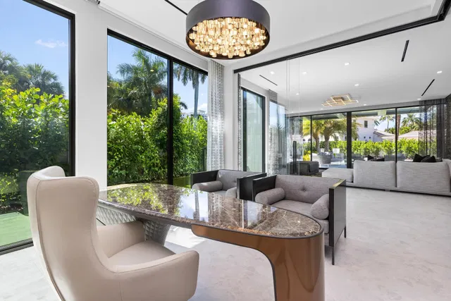 Royal Palm Yacht and Country Club Residence photo 25