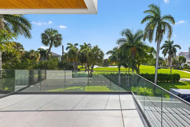 Royal Palm Yacht and Country Club Residence photo 48