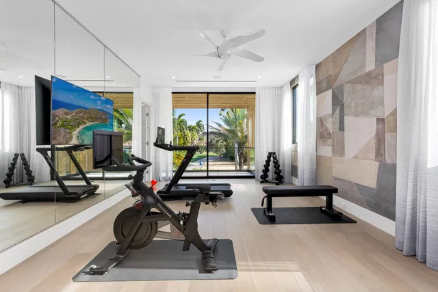 Royal Palm Yacht and Country Club Residence photo 54