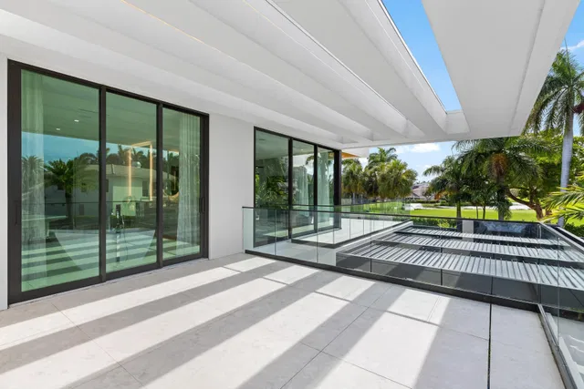 Royal Palm Yacht and Country Club Residence photo 62