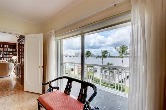 North End Palm Beach Unit 408 photo 19