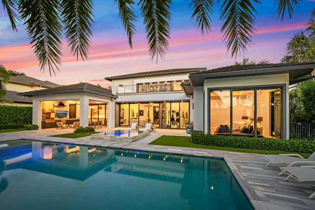 Admirals Cove Residence photo 2