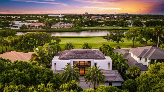 Admirals Cove Residence photo 11