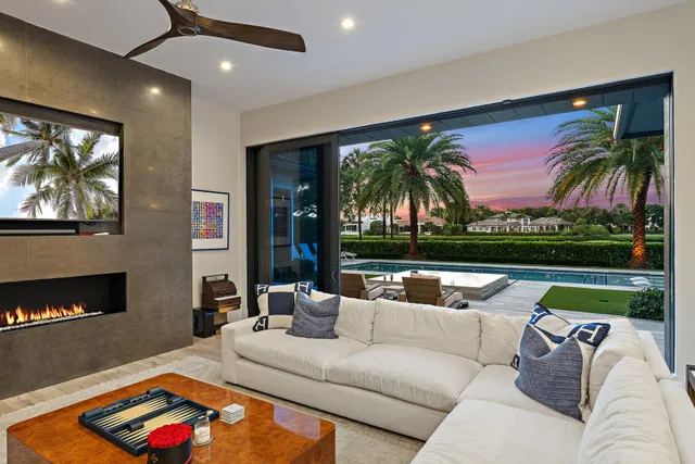 Admirals Cove Residence photo 15