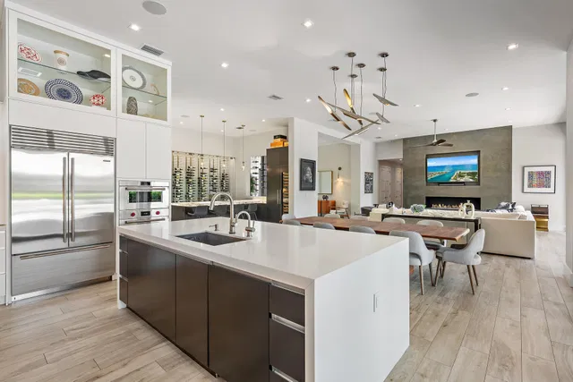 Admirals Cove Residence photo 16