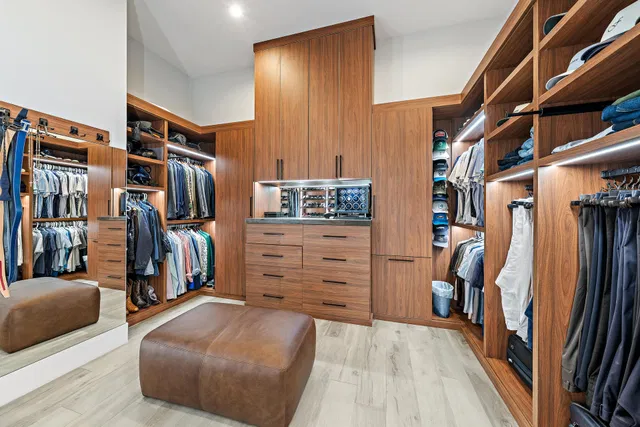 Admirals Cove Residence photo 26