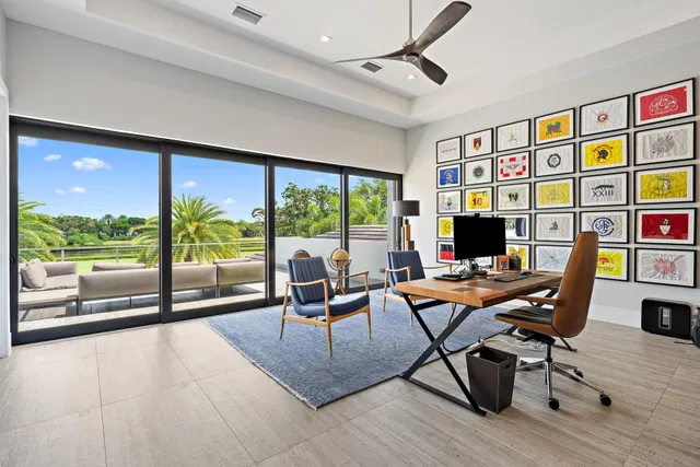 Admirals Cove Residence photo 31