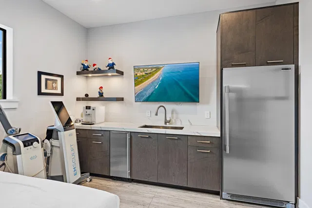 Admirals Cove Residence photo 42